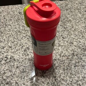 Contigo Shake & Go Fit Bottle - Bright Red with Lime Accent